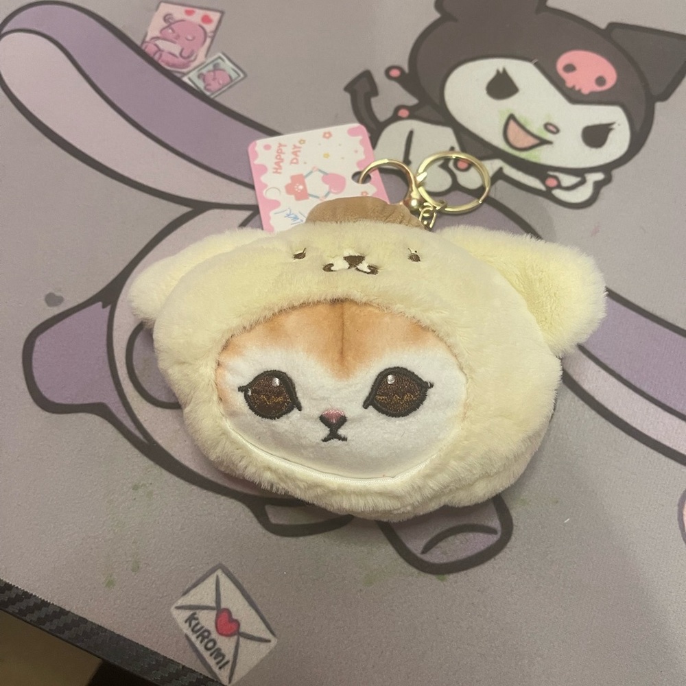 Pompompurin keychain plushie